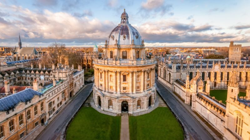 Oxford University Calling Disadvantaged Students